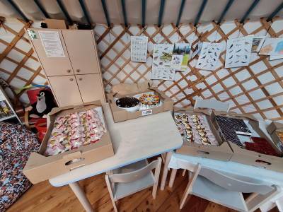 received_1459645645277458